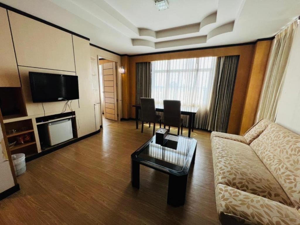 Western Grand Hotel Ratchaburi Ban Bang Kra Dış mekan fotoğraf