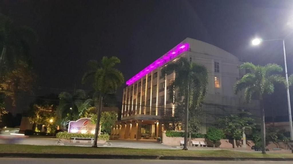Western Grand Hotel Ratchaburi Ban Bang Kra Dış mekan fotoğraf